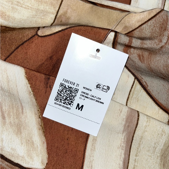 NWT Forever 21 Dress - Picture 5 of 5